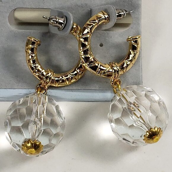 Gold-Tone Textured Hoop Earrings w/ Clear Crystal Drop – Bold Statement Jewelry - Picture 3 of 8